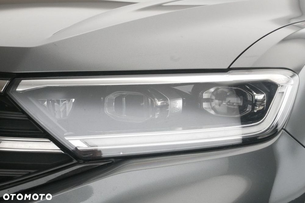 Volkswagen T-Roc - 13