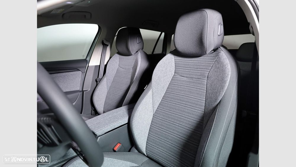 Skoda Superb 1.5 TSI iV Selection DSG - 10