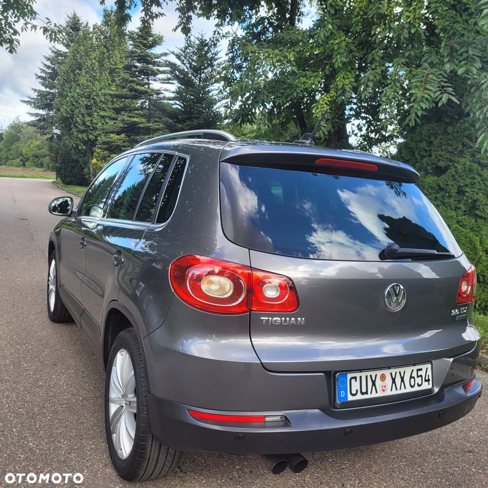 Volkswagen Tiguan - 12