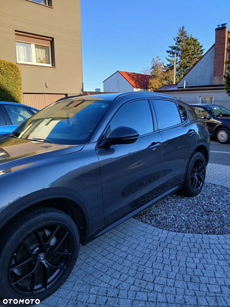 Alfa Romeo Stelvio - 4