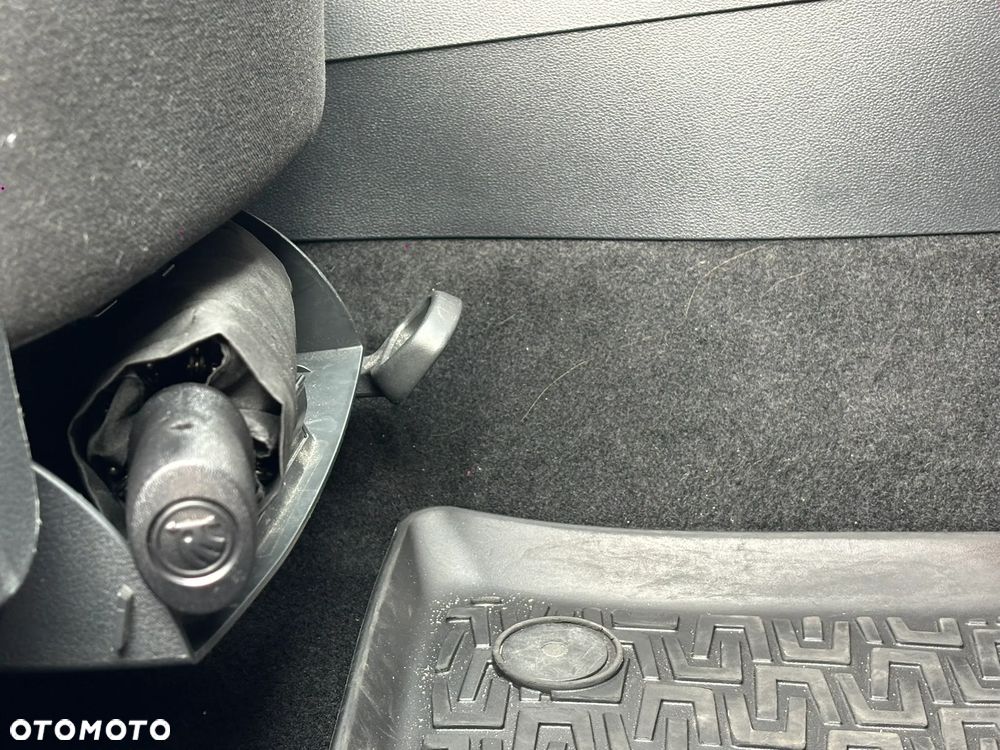 Skoda Octavia 1.5 TSI ACT Style DSG - 38