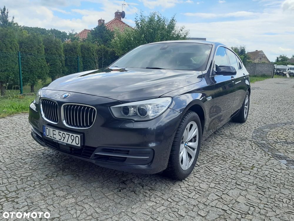 BMW 5GT - 1