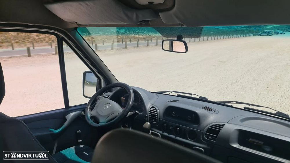 Mercedes-Benz Sprinter - 12
