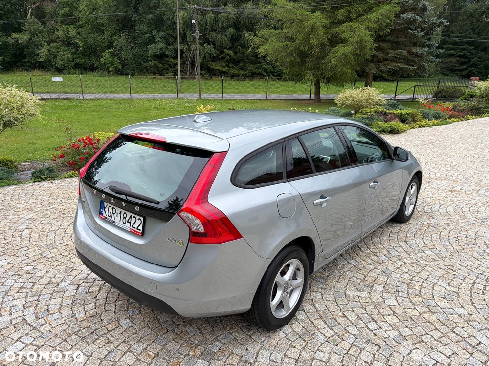 Volvo V60 D2 Kinetic - 17