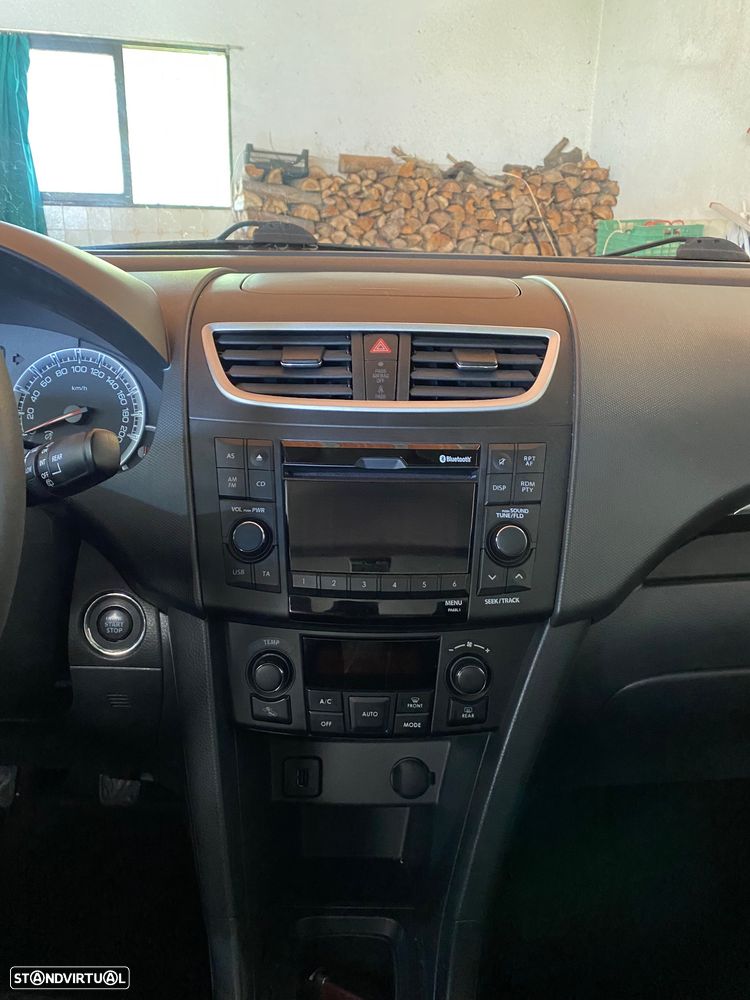 Suzuki Swift 1.2 VVT GLX - 9