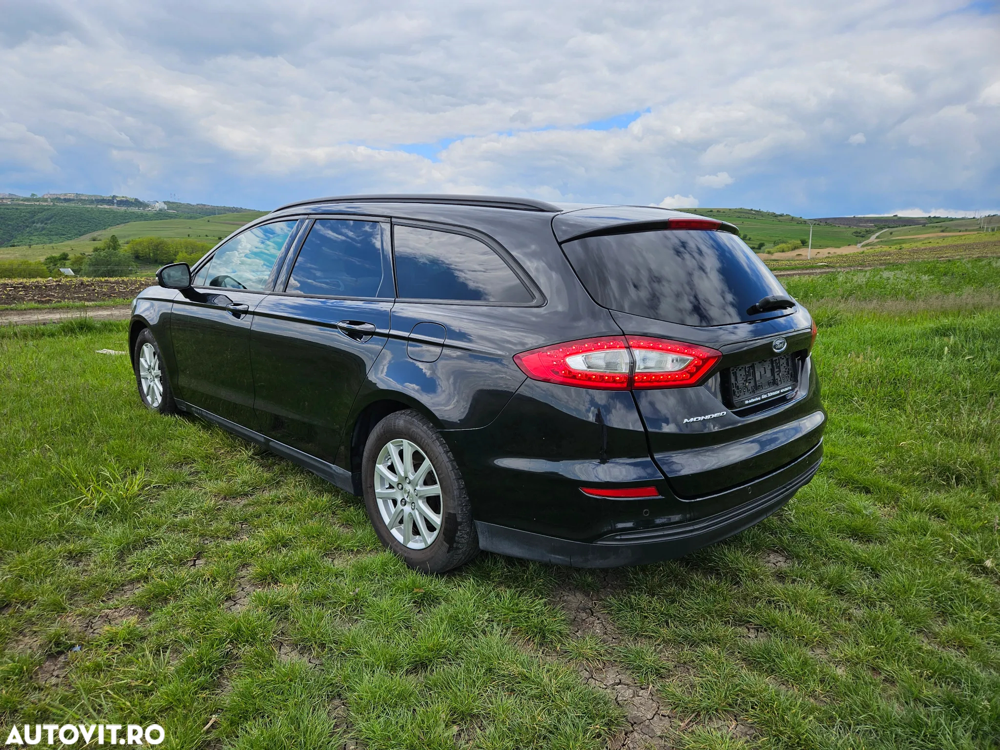 Ford Mondeo 1.6 TDCi Ambiente - 3