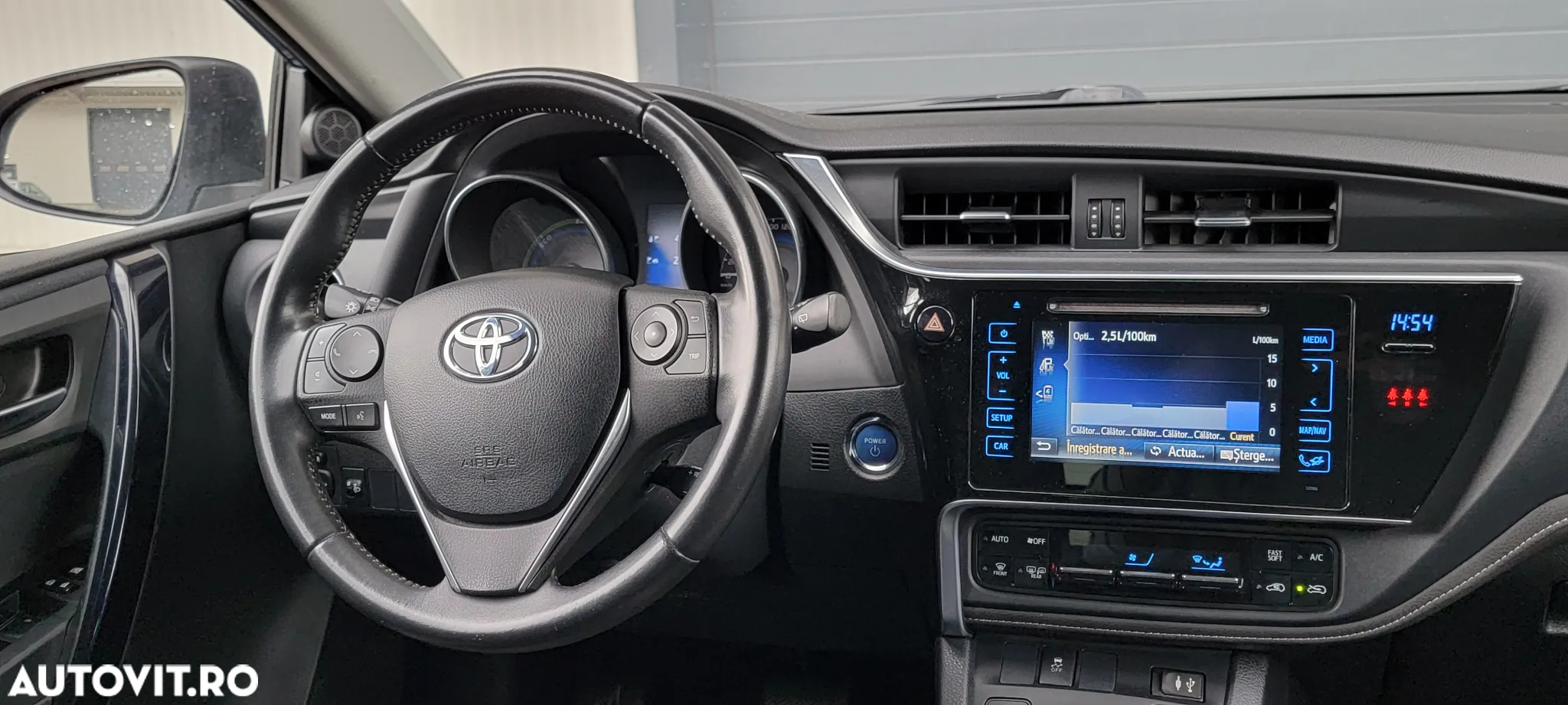 Toyota Auris 1.8 L VVT-i HSD Luna - 15
