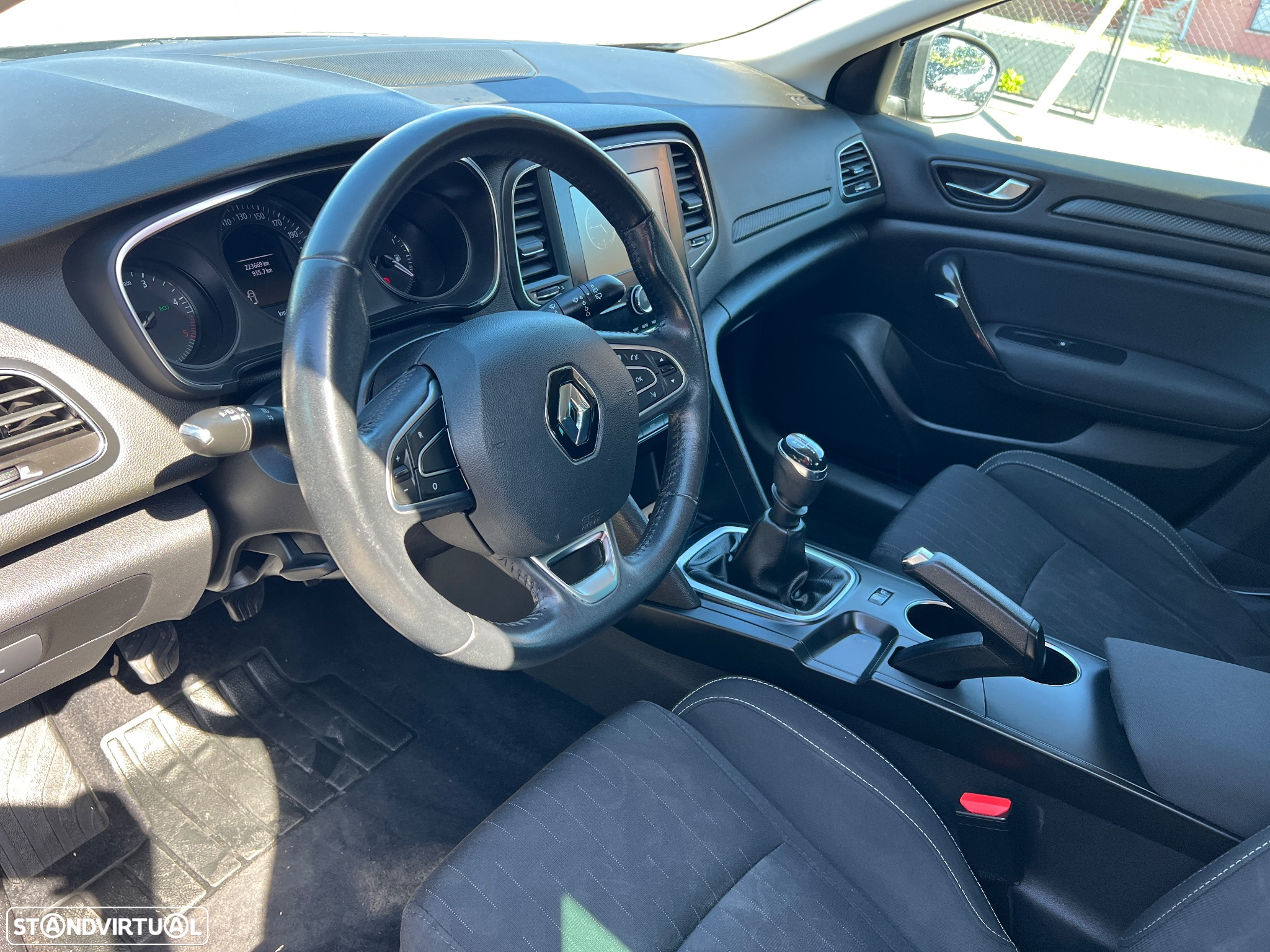 Renault Mégane 1.5 Blue dCi Limited - 17