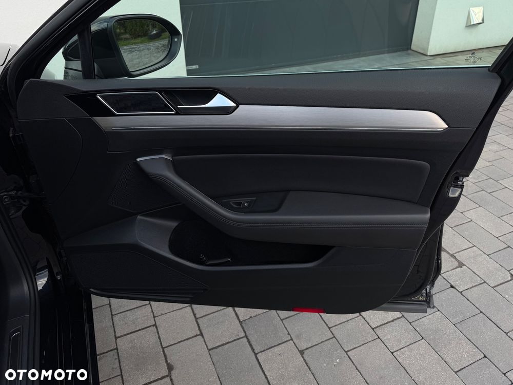 Volkswagen Passat 2.0 TDI 4Mot Elegance DSG - 30