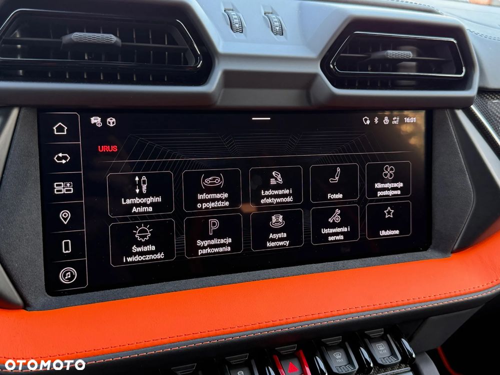 Lamborghini Urus - 26