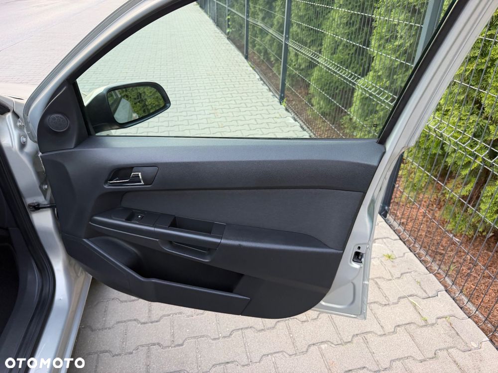 Opel Astra 1.6 Exklusiv - 14
