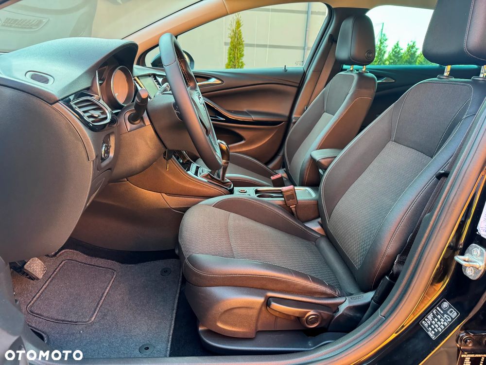 Opel Astra 1.6 CDTI Cosmo - 3