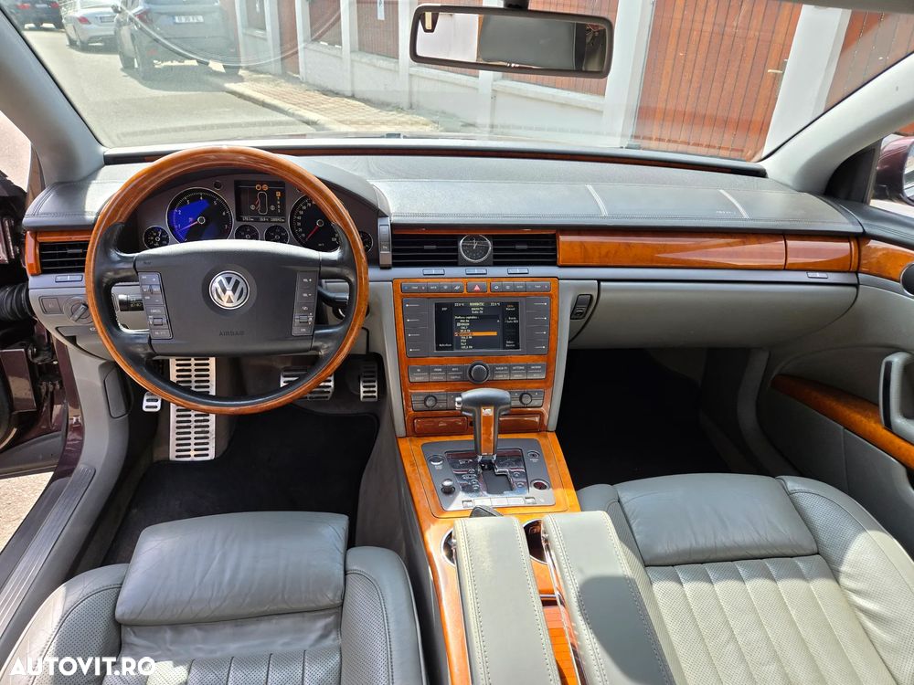 Volkswagen Phaeton - 14