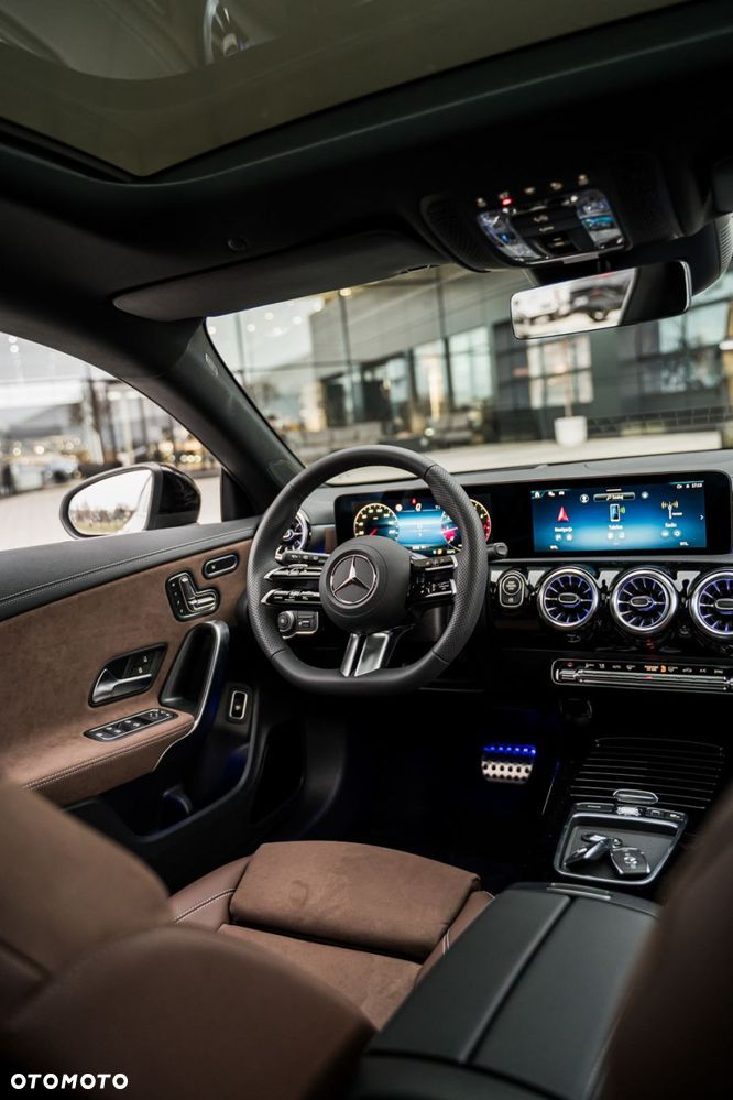 Mercedes-Benz CLA - 26