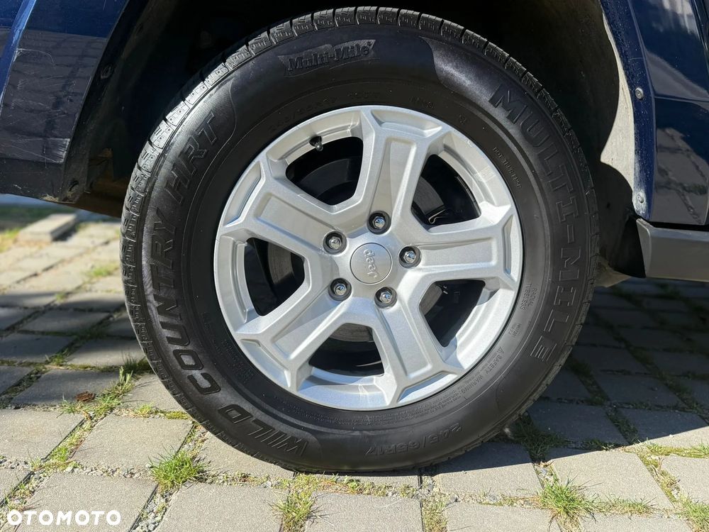 Jeep Commander 5.7 V8 HEMI Automatik Limited - 12