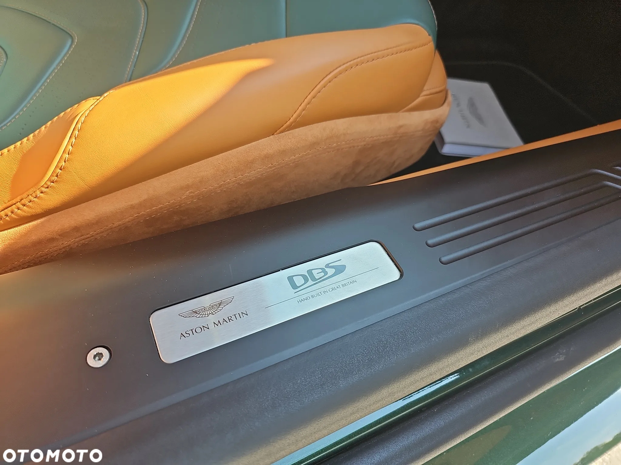 Aston Martin DBS - 25