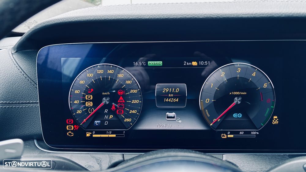 Mercedes-Benz E 300 de AMG Line - 12