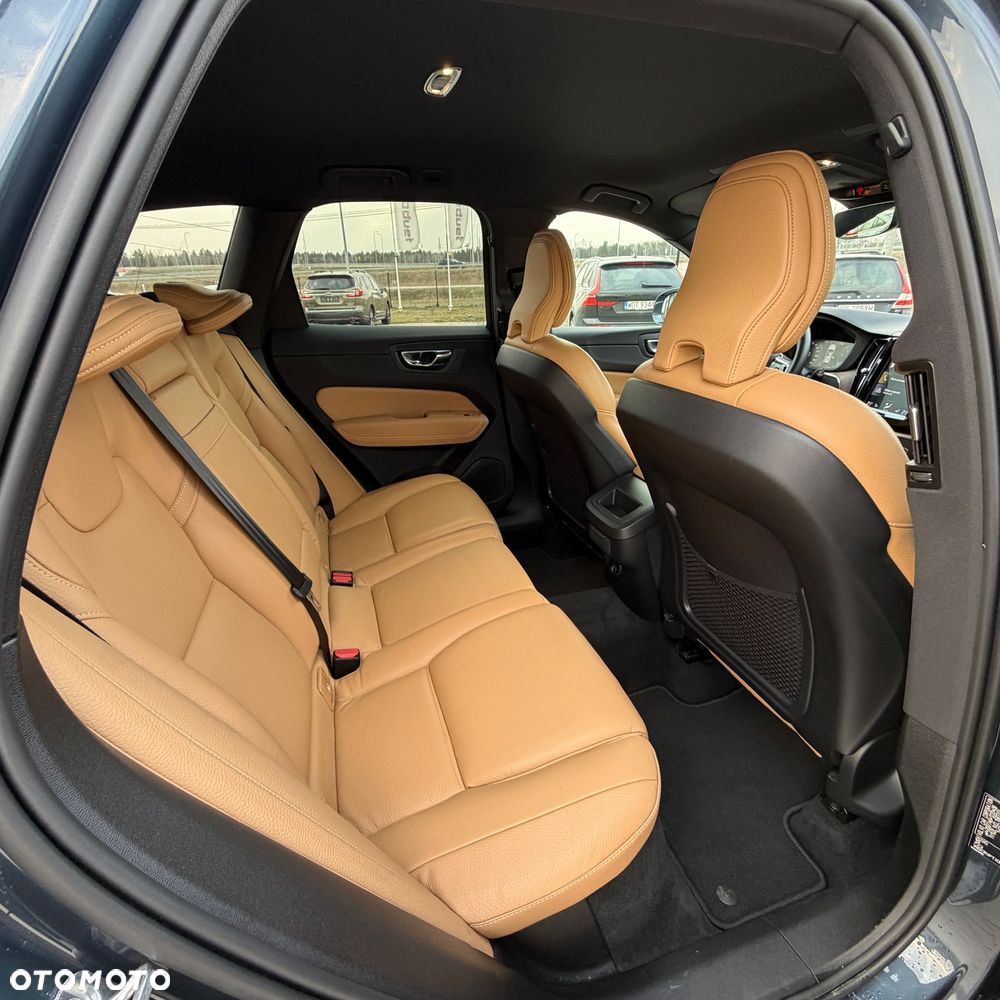 Volvo XC 60 T5 GPF AWD Inscription - 12