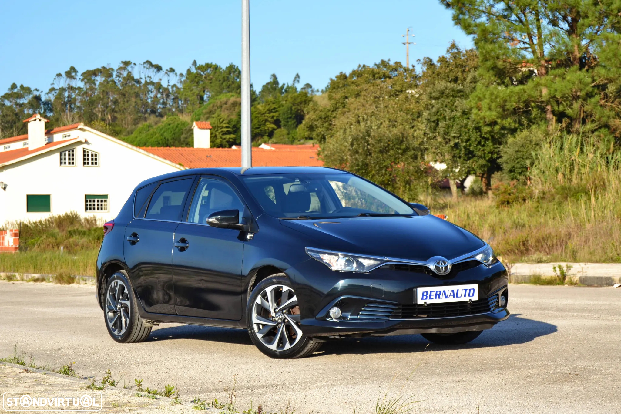 Toyota Auris 1.2T Comfort+Pack Sport - 2