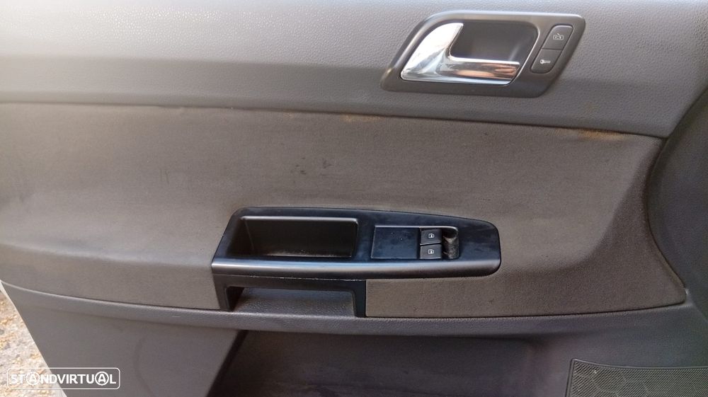 VW Polo 1.2 Live - 11