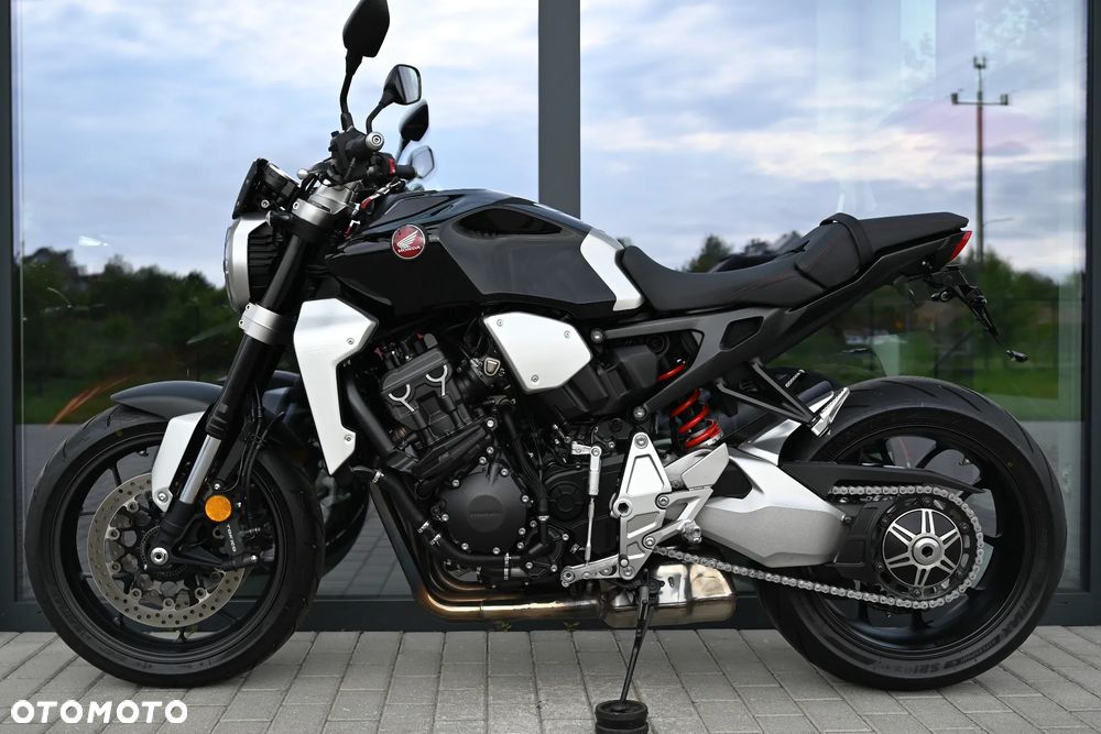 Honda CB - 3