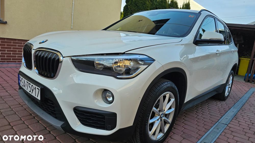 BMW X1 sDrive18d xLine - 11