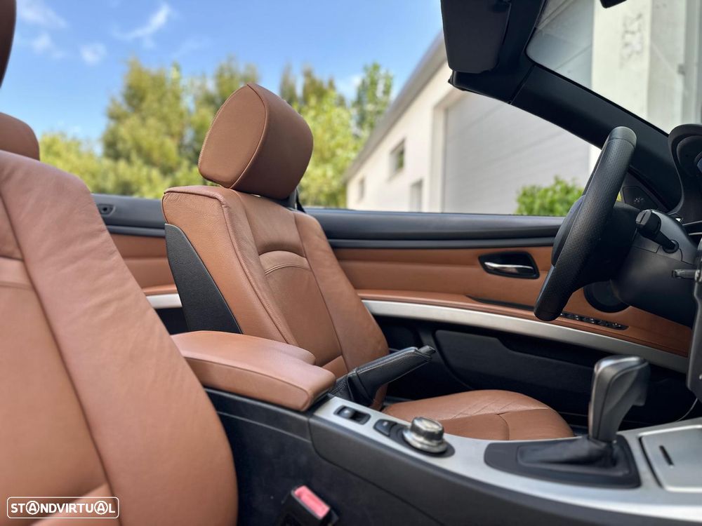 BMW 330 i Auto - 7