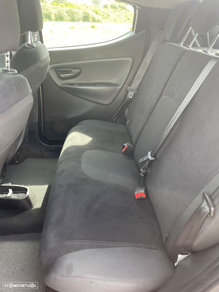 Lancia Ypsilon 1.3 M-jet S&S Gold - 6