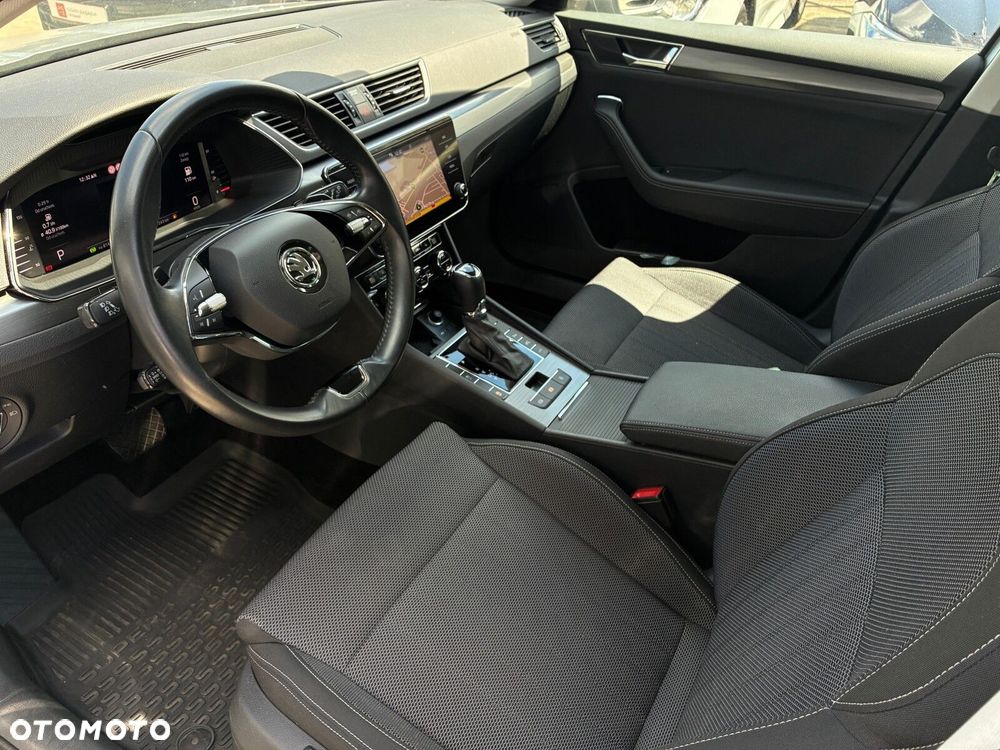 Skoda Superb 2.0 TDI SCR Style DSG - 10