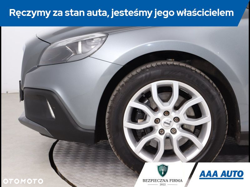 Volvo V40 - 16