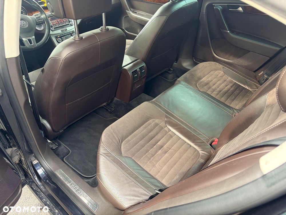 Volkswagen Passat 2.0 TDI 4Mot Highline DSG - 11