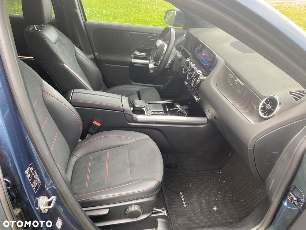 Mercedes-Benz GLA 200 d 8G-DCT Edition AMG Line - 19