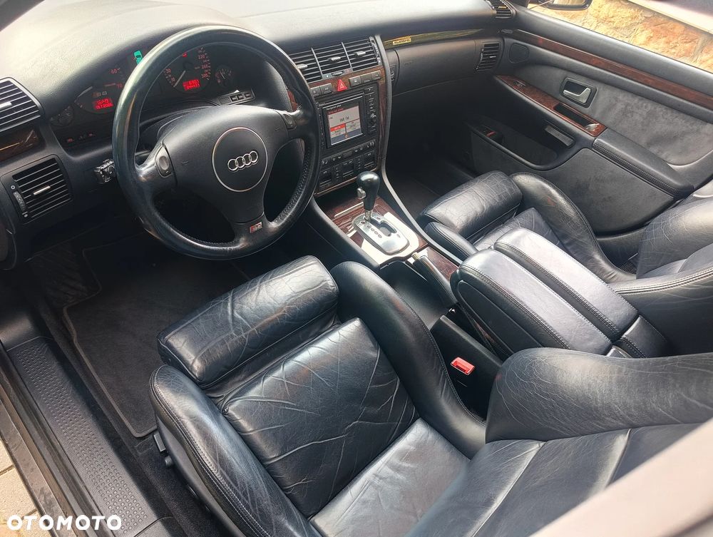 Audi S8 - 5