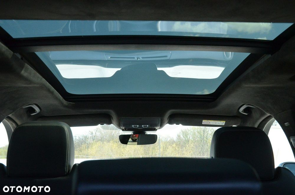 Jaguar F-Pace 2.0 i4P AWD Chequered Flag - 27