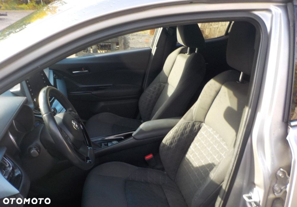 Toyota C-HR - 32