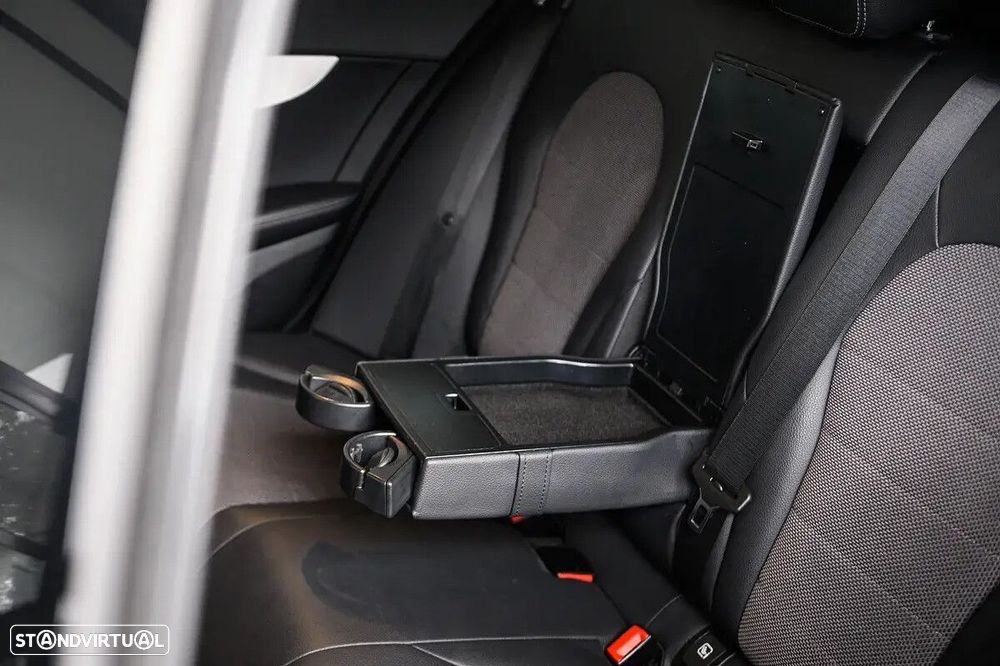 Mercedes-Benz C 200 - 40