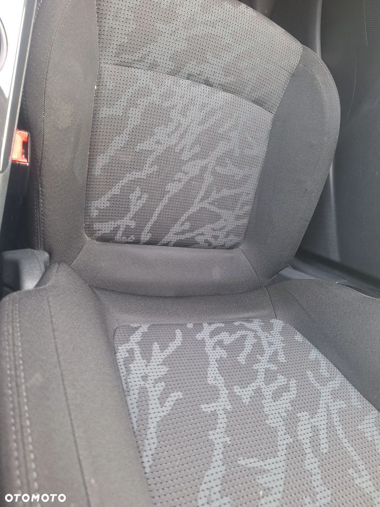 Peugeot 3008 1.6 HDi Premium - 4