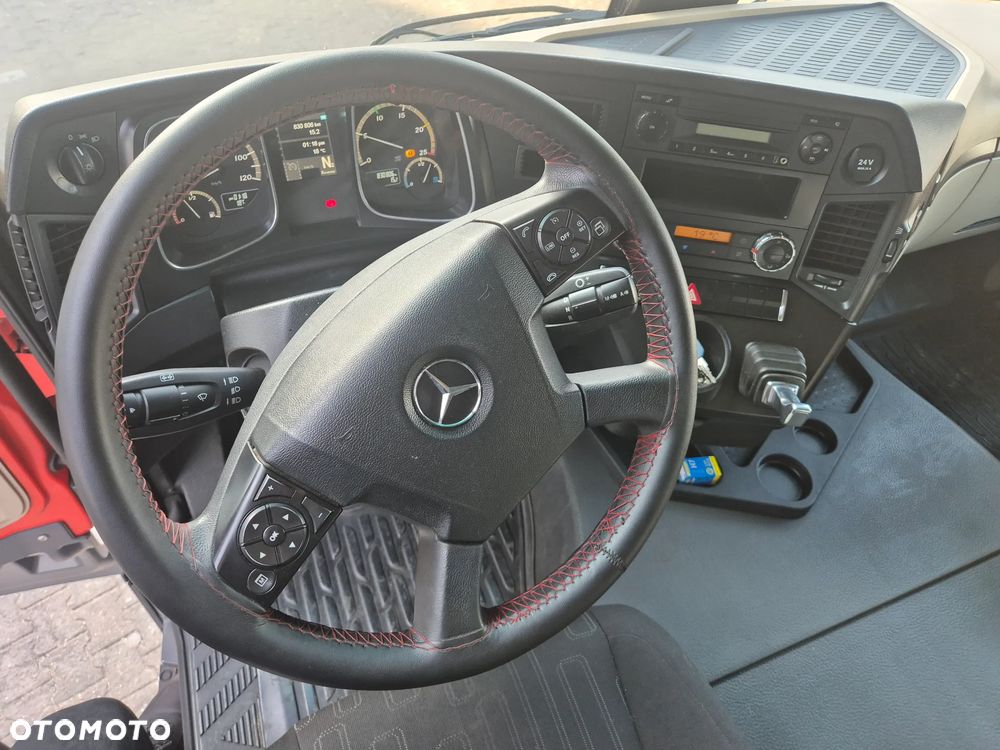 Mercedes-Benz Actros - 16