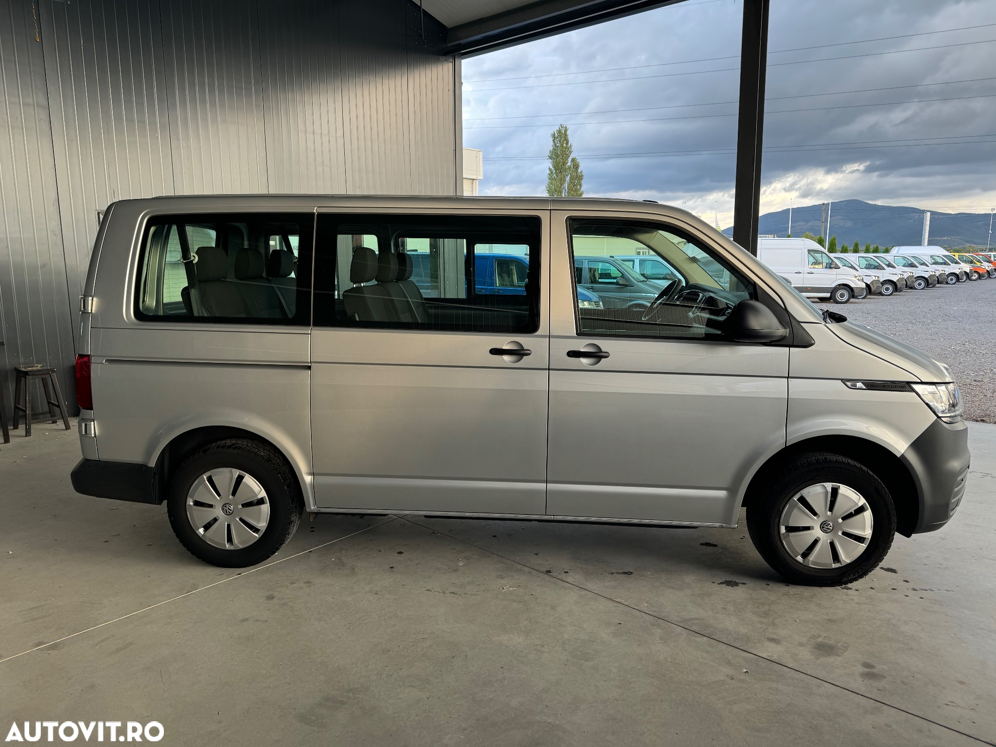 Volkswagen Transporter T6.1 Kurz Plus Trendline - 12