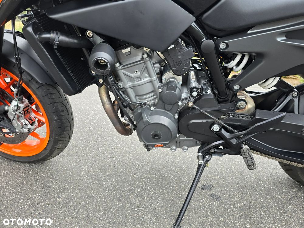 KTM Duke 790 - 10
