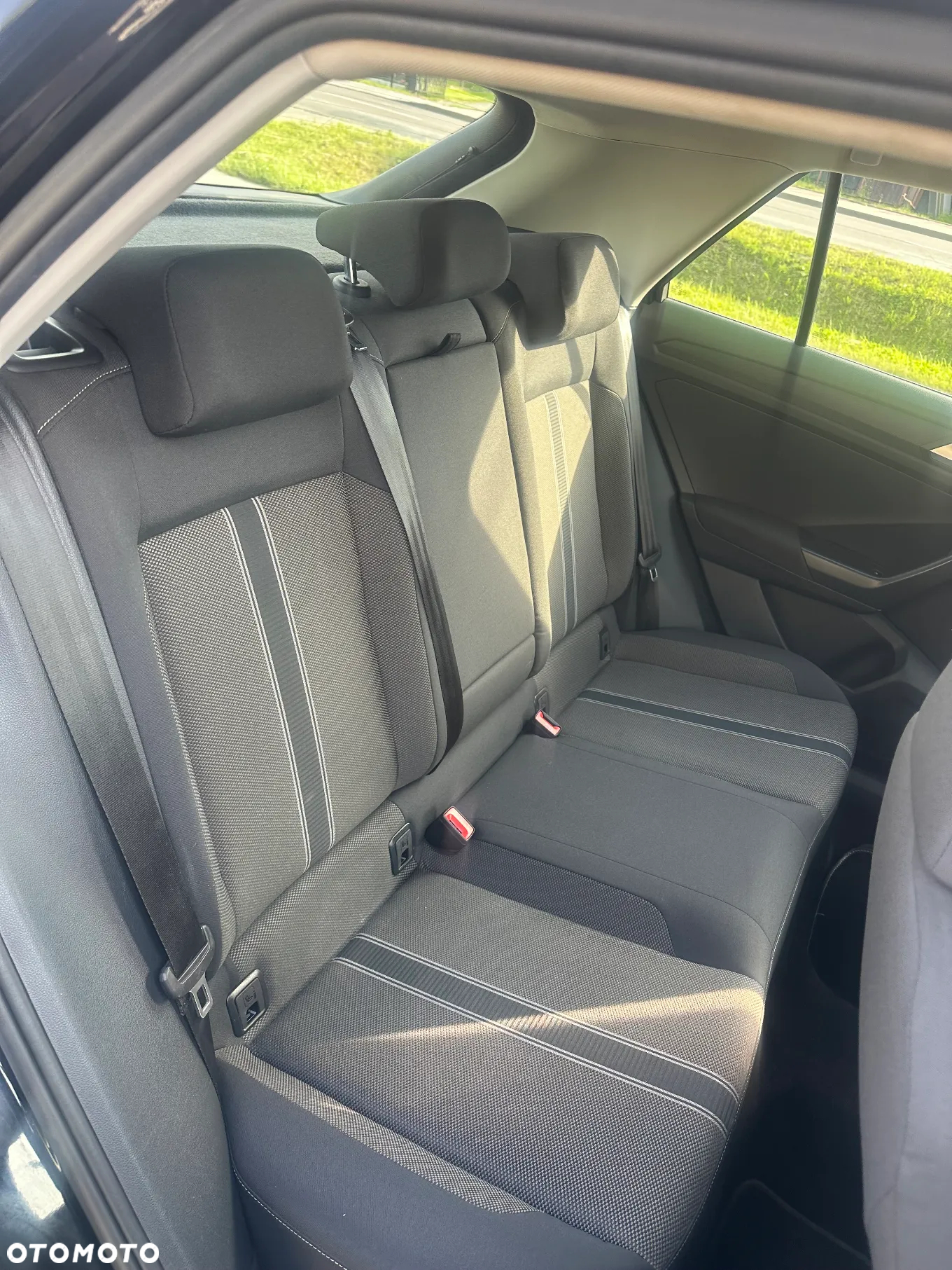 Volkswagen T-Roc 1.6 TDI SCR Style - 13