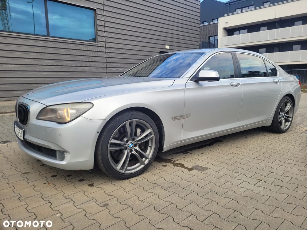 BMW Seria 7 750i L xDrive - 5