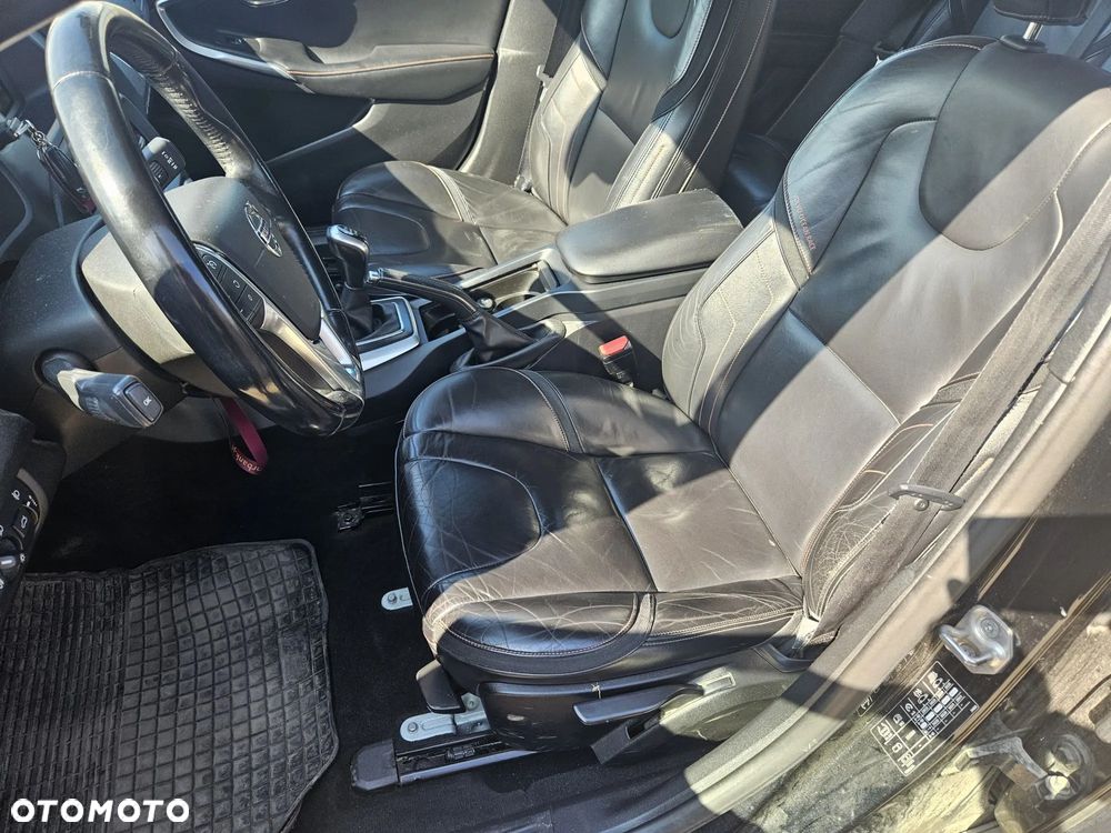 Volvo V40 D2 - 3