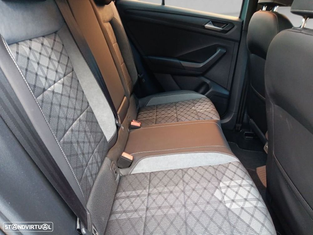 VW T-Roc 2.0 TDI R-Line DSG - 24