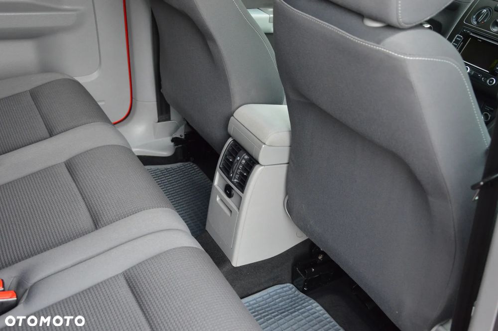 Volkswagen Caddy - 26
