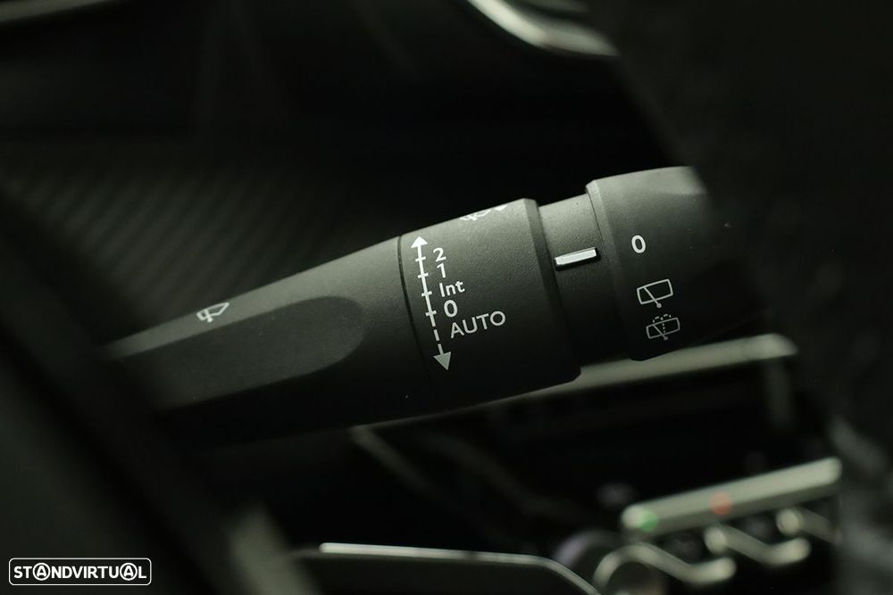 Peugeot 2008 1.2 PureTech Allure - 20