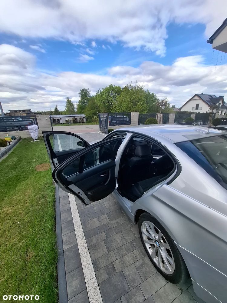 BMW Seria 3 320d DPF Edition Fleet Lifestyle - 9