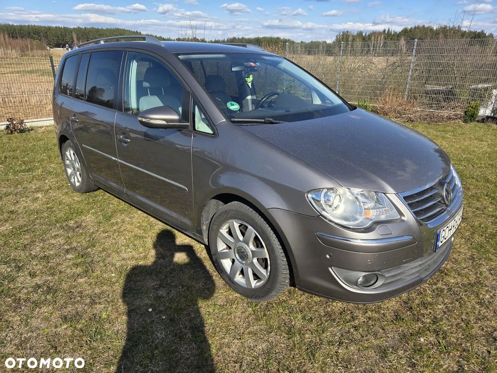 Volkswagen Touran 2.0 TDI DPF Highline DSG - 3