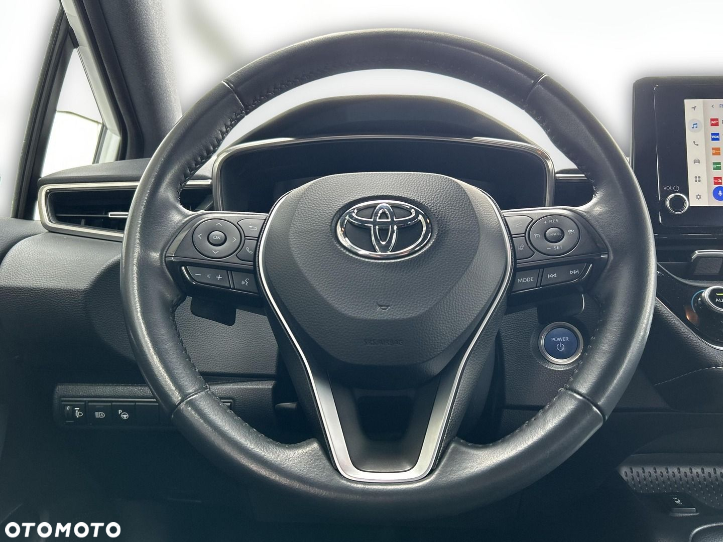 Toyota Corolla - 13