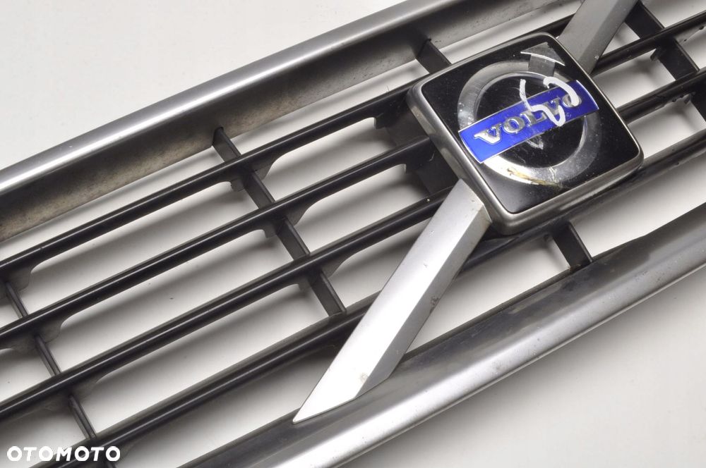 VOLVO C30 ATRAPA GRIL GRILL 30657194 RDESIGN - 3